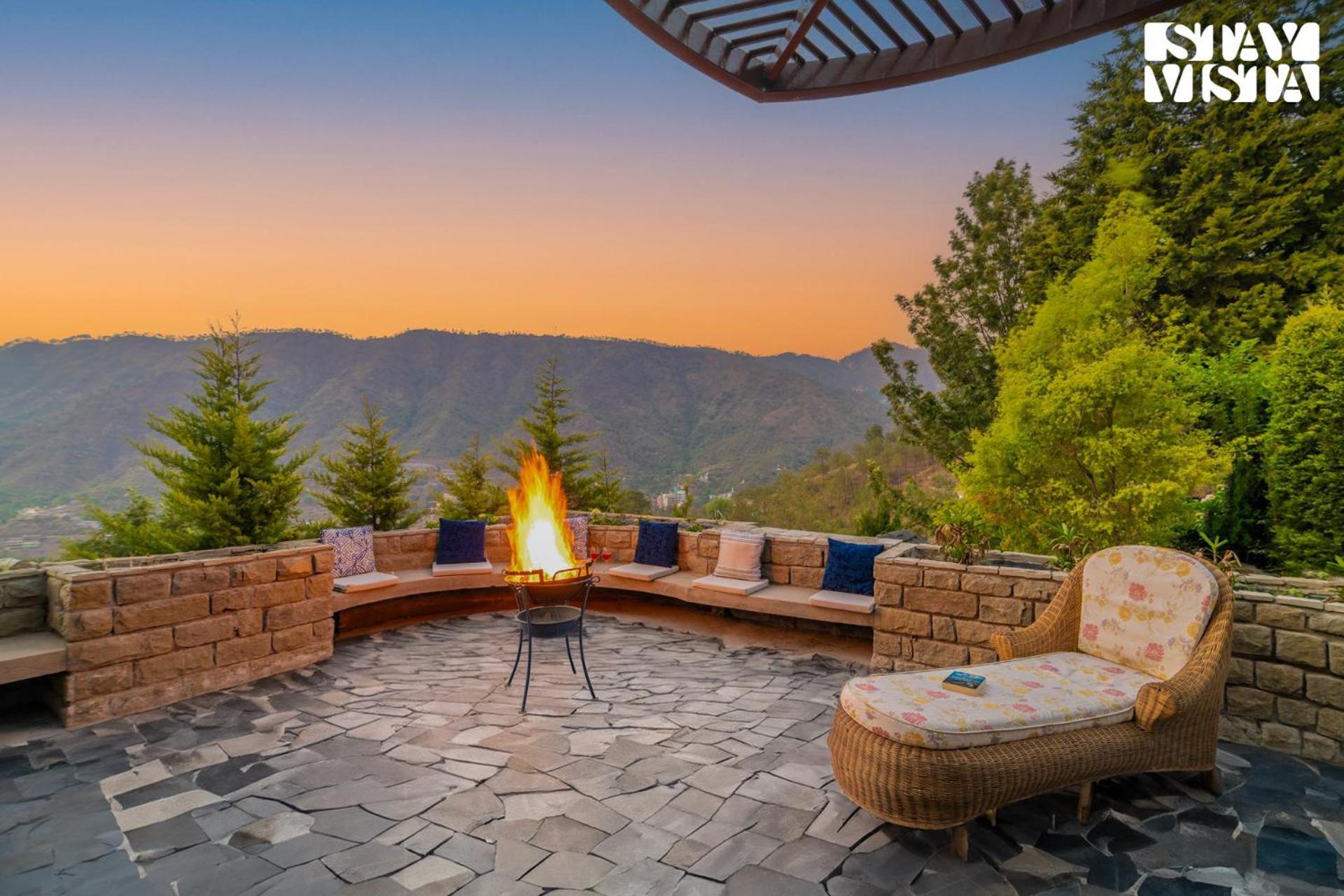 Stayvista At Sylvana Villas With Lawn, Bbq And Jacuzzi Касаули Экстерьер фото