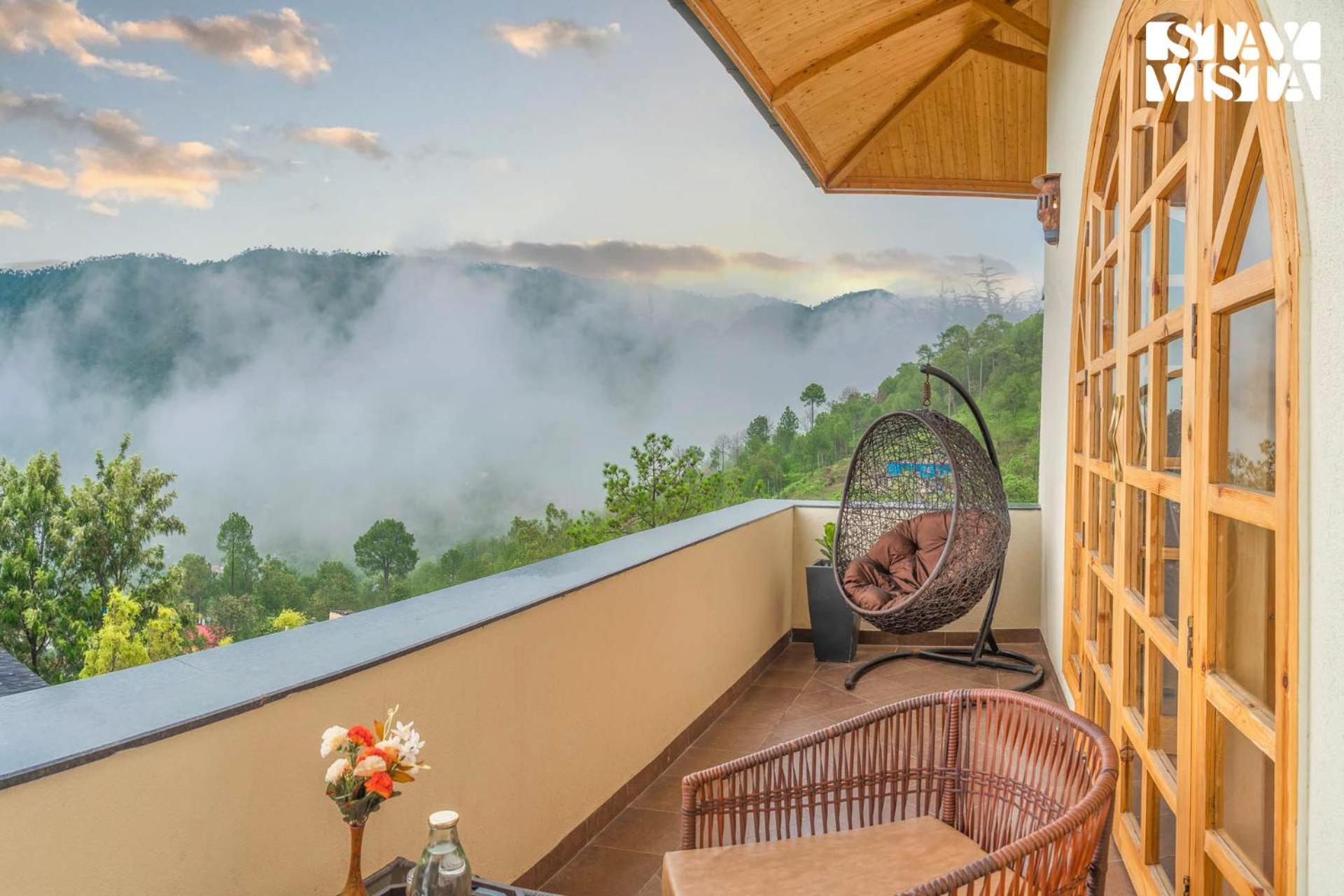 Stayvista At Sylvana Villas With Lawn, Bbq And Jacuzzi Касаули Экстерьер фото