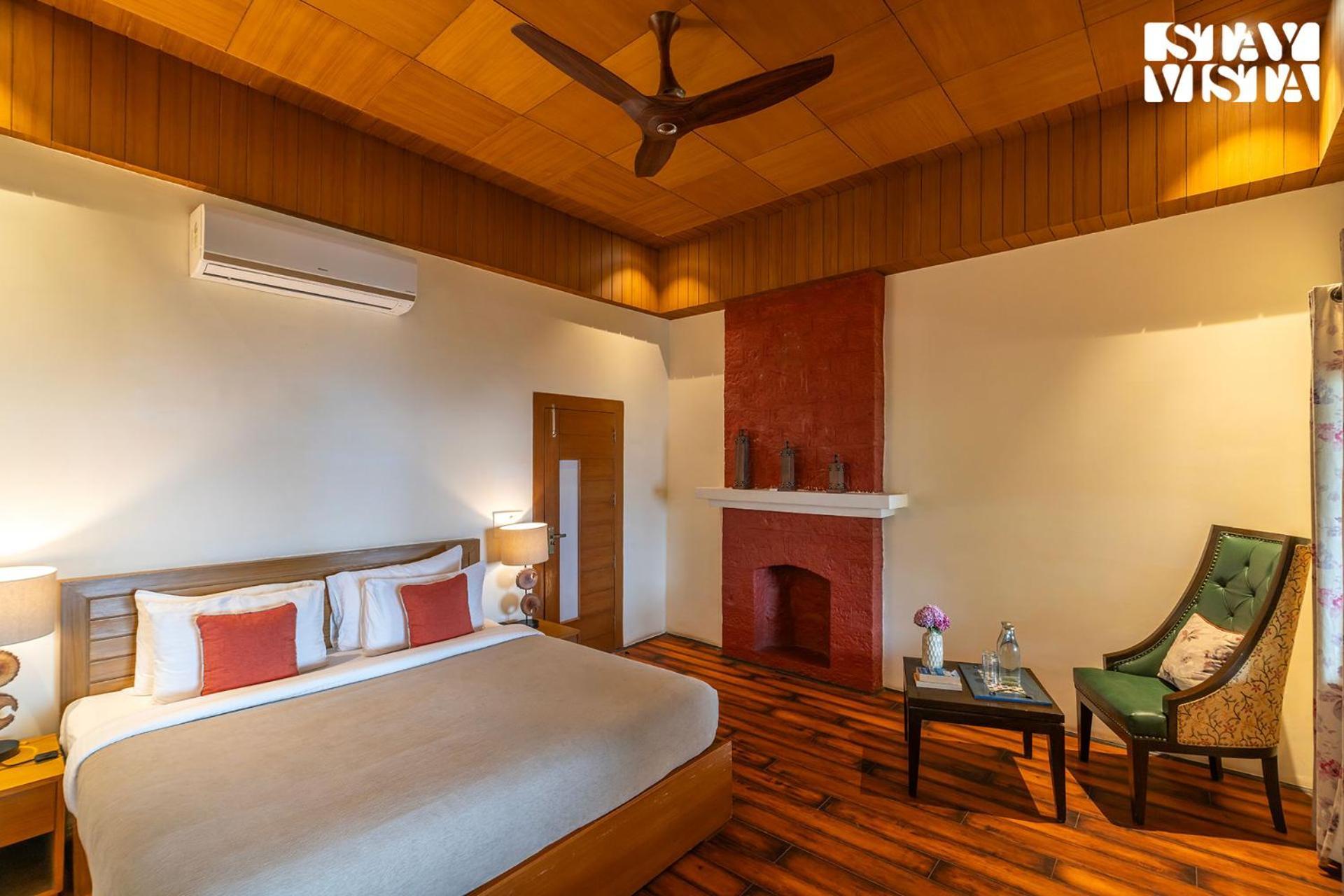 Stayvista At Sylvana Villas With Lawn, Bbq And Jacuzzi Касаули Экстерьер фото