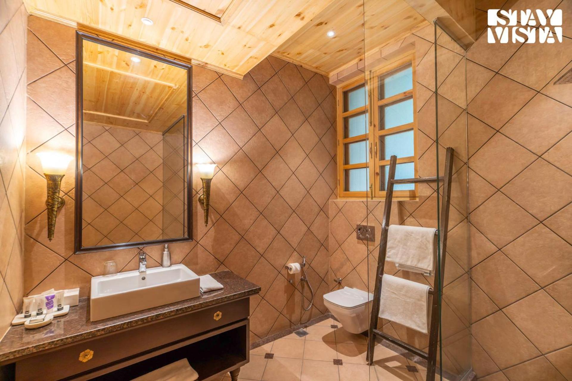 Stayvista At Sylvana Villas With Lawn, Bbq And Jacuzzi Касаули Экстерьер фото